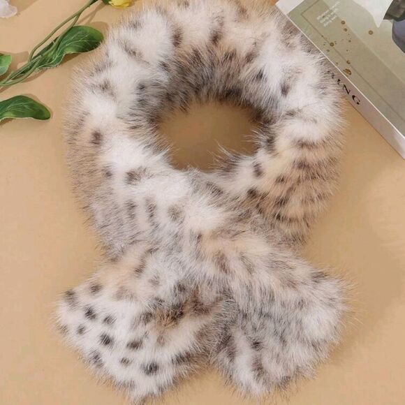 Leopard print scarf+hat+leg warmers+cafs - Picture 5 of 12